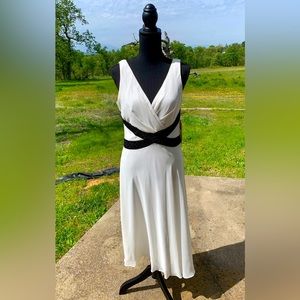 R&M Richards Dress Size 10 New with Tags Ivory/Black